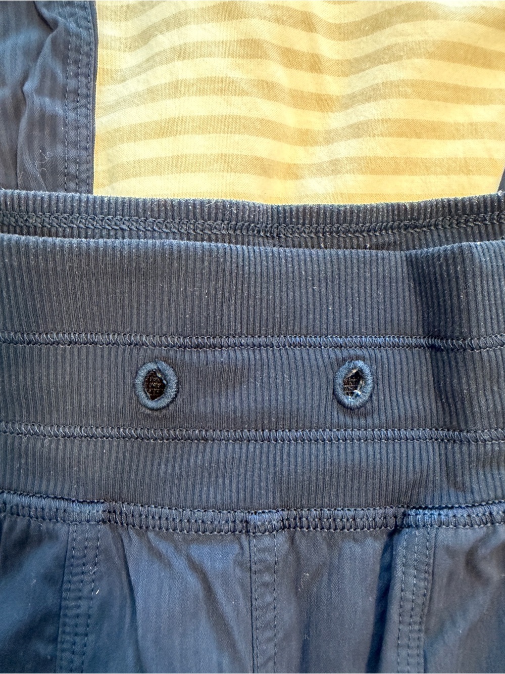 Lululemon Dance Studio Pants Navy 6 - Picture 3 of 3